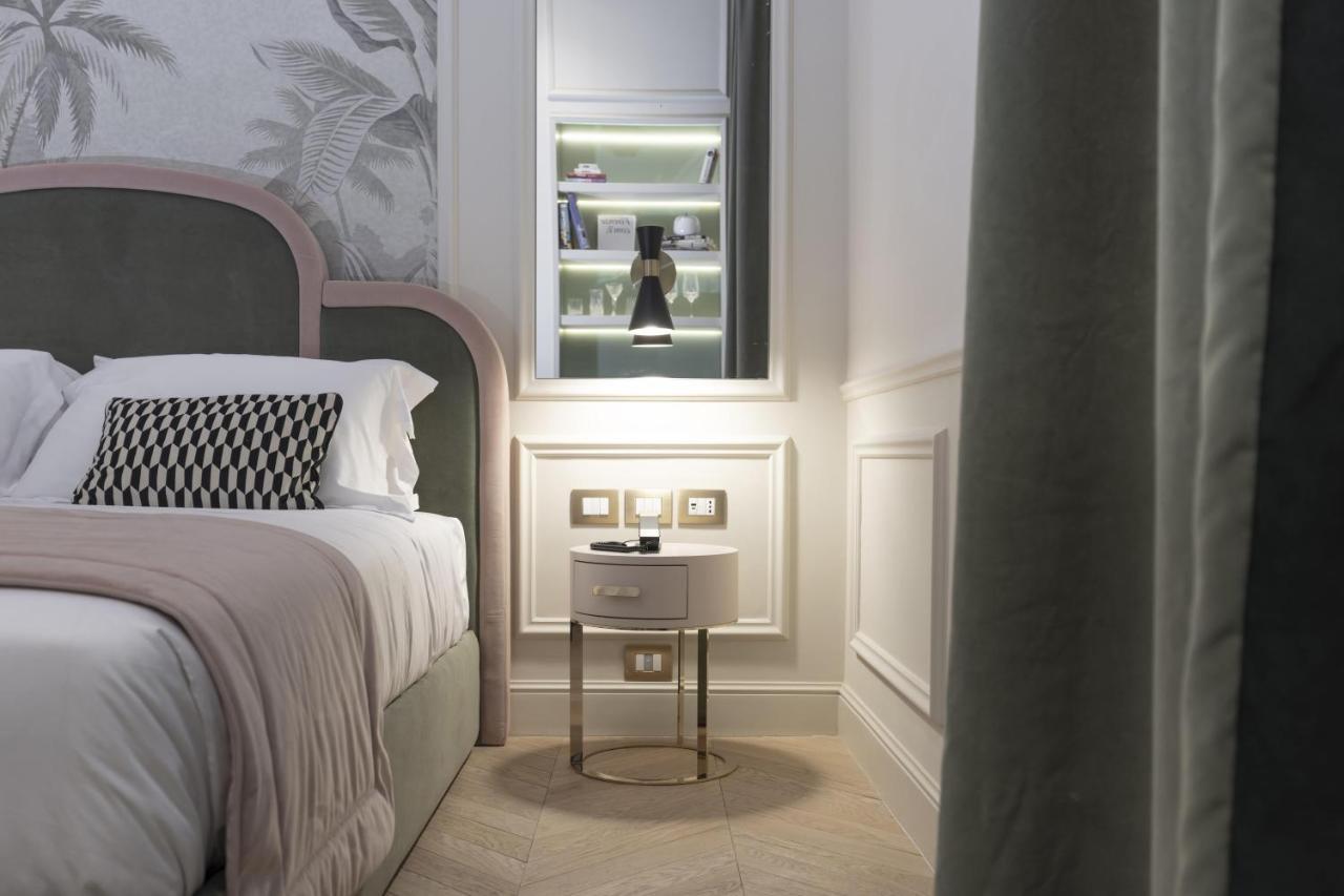 Hotel La Gemma Firenze Eksteriør bilde A bedroom at the hotel